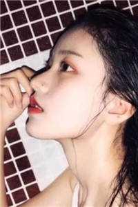 直播逃生，被病娇boss狂追亲哭了小说结局